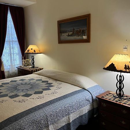 Historic Capitol Hotel Vacation Suites Downtown Buffalo Eksteriør bilde