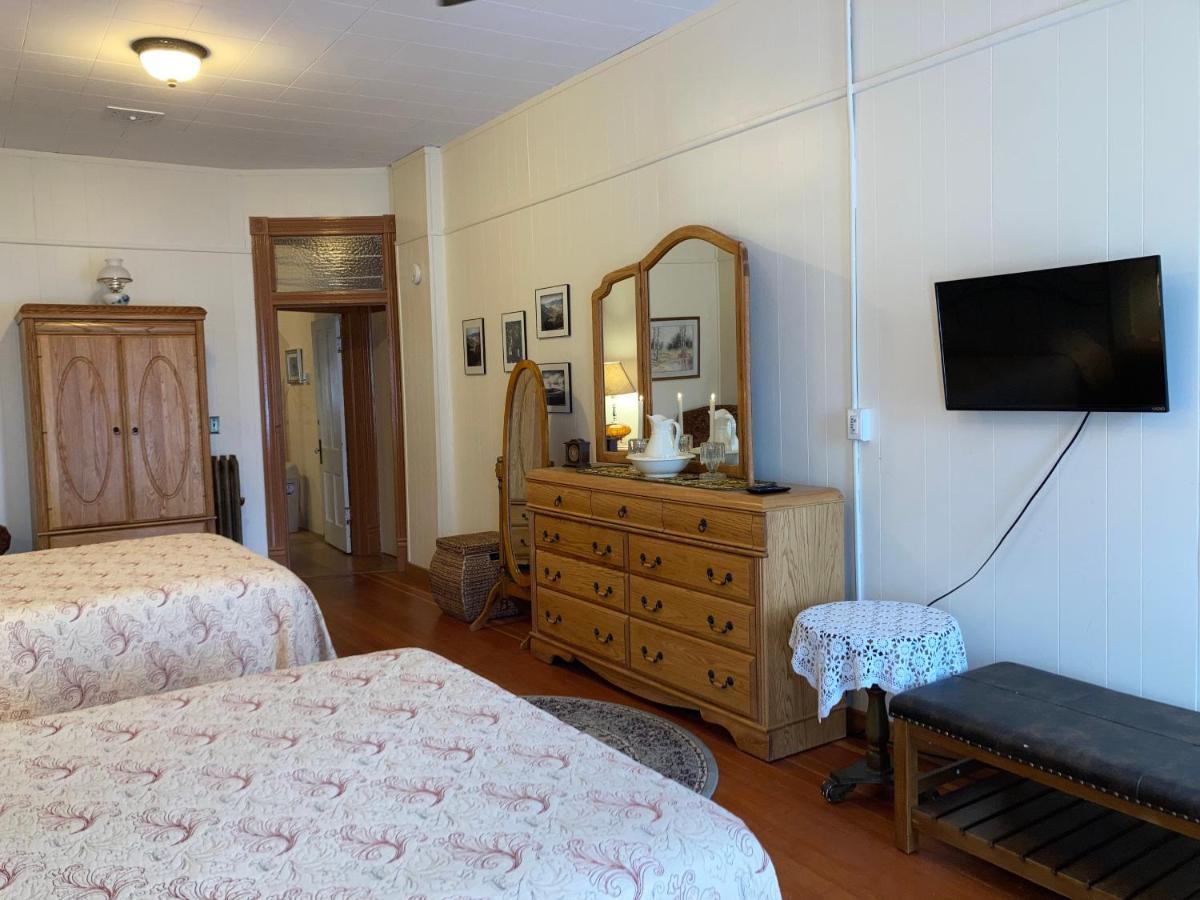 Historic Capitol Hotel Vacation Suites Downtown Buffalo Eksteriør bilde